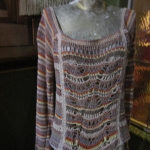 FREE PEOPLE!>CROCHET TOP!>LONG SLEEVES!
